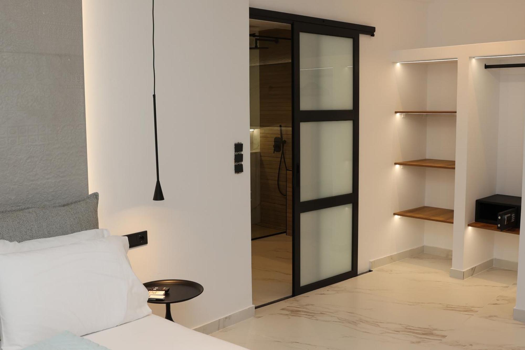 Paris-Irini Studios And Apartments Plomari Ngoại thất bức ảnh